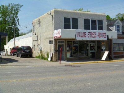 2313-2315 Commerce Blvd, Mound, MN, 55364 - Storefront Retail/Residential Property For Sale .com