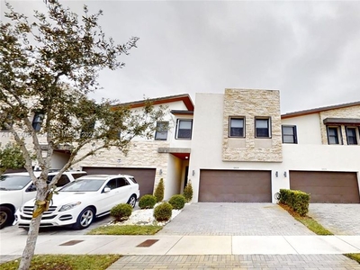 4 bedroom luxury Townhouse for sale in Doral, United States