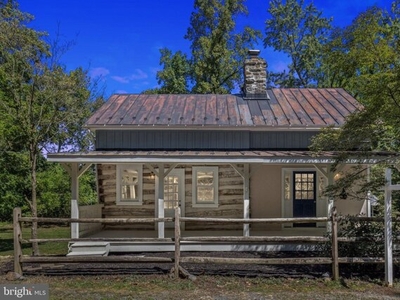 Home For Sale In Hillsboro, Virginia