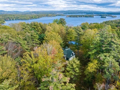 Home For Sale In Moultonborough, New Hampshire