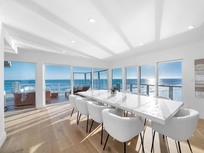 Luxury 4 bedroom Detached House for sale in Malibu, United States
