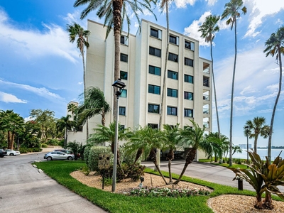 Completely Renovated Clearwater, Fl Condo With Amazing Water Views!