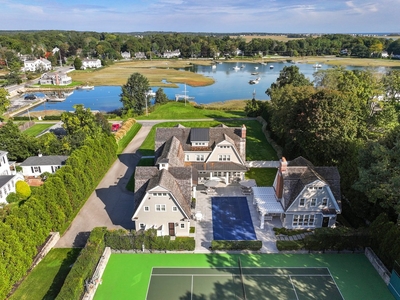 Exquisite Waterfront Oasis: Impeccably Designed Estate In Duxbury