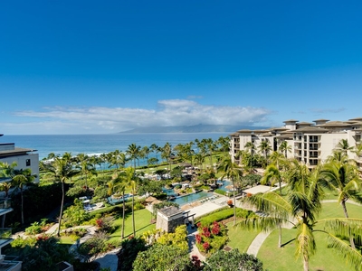 Immaculate Penthouse Unit In Maui's Famed Resort
