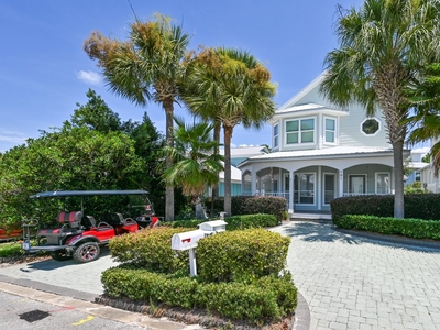 Recently Renovated Blue Mountain Beach Home With Golf Cart