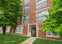 3729 N Milwaukee Ave #302, Chicago, IL 60641