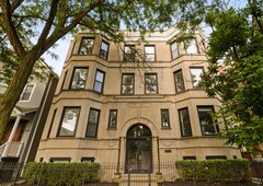 3734 N Clifton Ave #2, Chicago, IL 60613