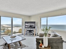 Luxury apartment complex for sale in 101 California Avenue 1401, Santa Monica, Los Angeles County, California