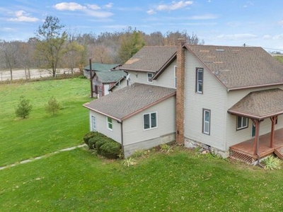 Home For Sale In Ashley, Indiana