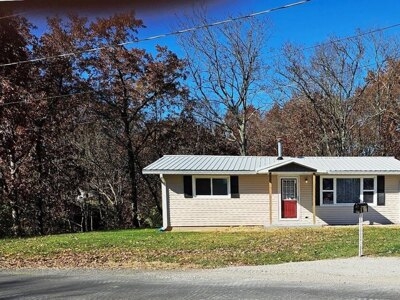 Home For Sale In Carlinville, Illinois