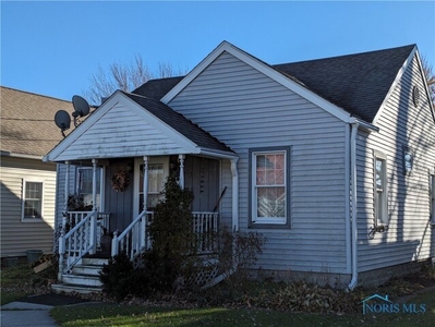Home For Sale In Oak Harbor, Ohio
