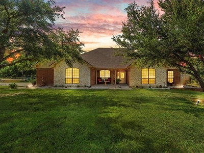 Home For Sale In Streetman, Texas