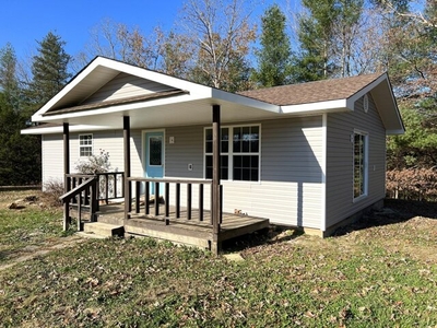 Home For Sale In Strunk, Kentucky