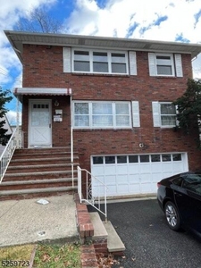 Flat For Rent In Linden, New Jersey