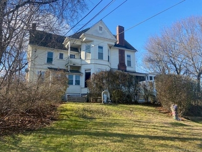 Flat For Rent In Shelton, Connecticut