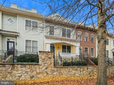 Home For Rent In Arlington, Virginia