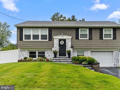 Home For Rent In Blackwood, New Jersey