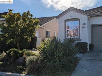 Home For Rent In Brentwood, California