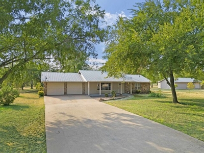 Home For Rent In Burnet, Texas
