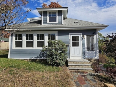 Home For Rent In Dedham, Massachusetts