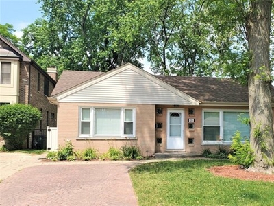 Home For Rent In Park Ridge, Illinois