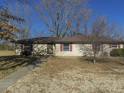 Home For Sale In Bolivar, Missouri