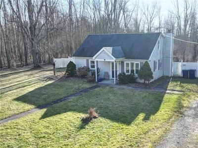 Home For Sale In East Amherst, New York
