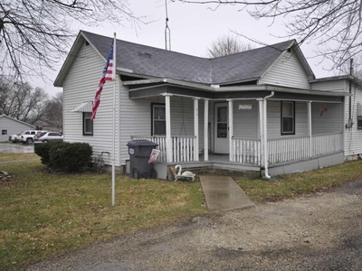 Home For Sale In Farmland, Indiana