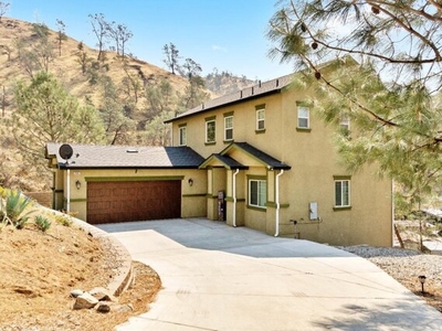 Home For Sale In Friant, California