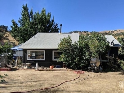 Home For Sale In Lebec, California