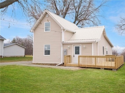 Home For Sale In Lynnville, Iowa