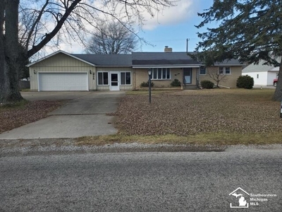 Home For Sale In Monroe, Michigan