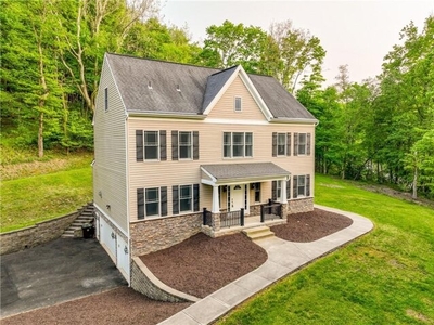 Home For Sale In Murrysville, Pennsylvania