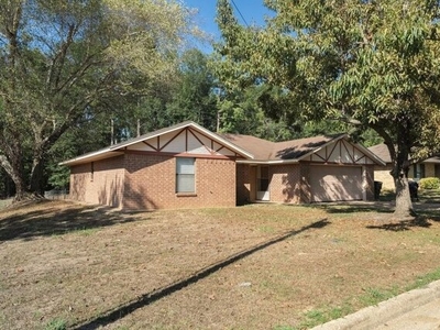 Home For Sale In Nacogdoches, Texas