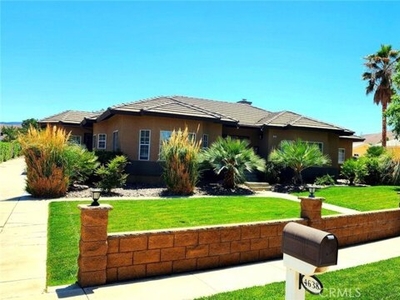 Home For Sale In Quartz Hill, California