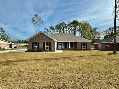 Home For Sale In Saraland, Alabama