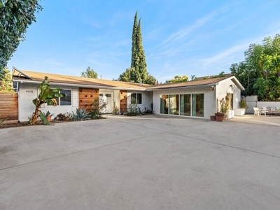 Home For Sale In Valley Village, California