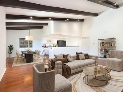 Luxury Flat for sale in Los Angeles, United States