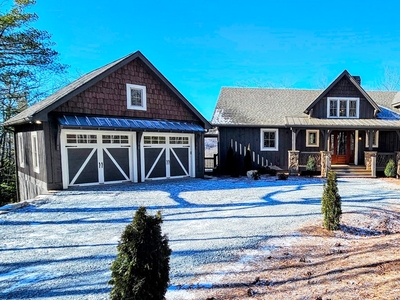 Newly Completed 4 Bedroom 4.5 Bathroom Arts & Crafts Home On 7 Acres With Big Mountain Views