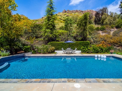 Stunning, Private 10 Acre Estate In Exclusive Lobo Canyon