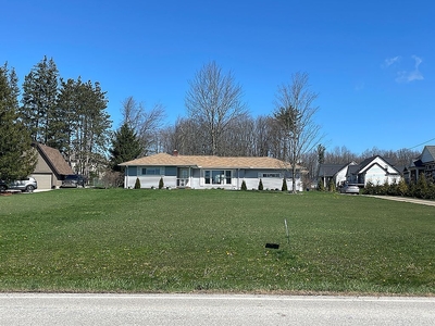 2790 W Edgerton Rd, Broadview Heights, OH 44147