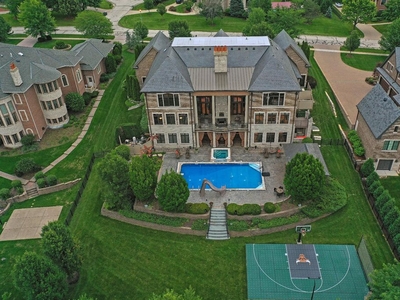 Luxury 6 bedroom Detached House for sale in Burr Ridge, United States