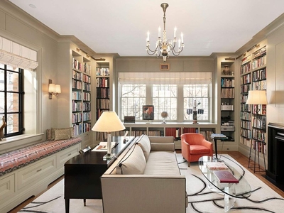23 room luxury Townhouse for sale in New York, United States