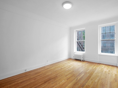 Greenwich Ave, New York, NY, 10011 | Nest Seekers
