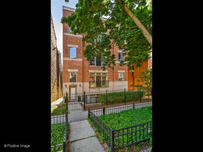 2444 N Seminary Ave #2, Chicago, IL 60614
