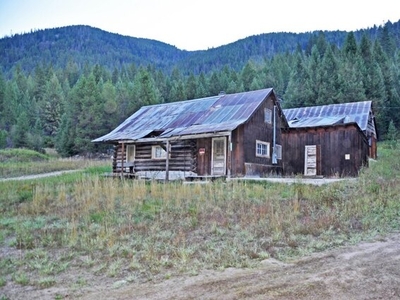 Home For Sale In Cascade, Idaho