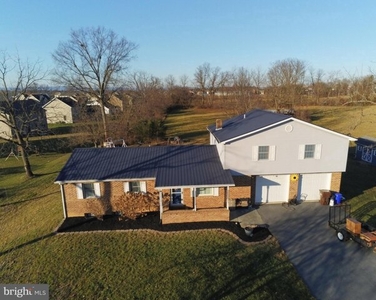 Home For Sale In Fayetteville, Pennsylvania