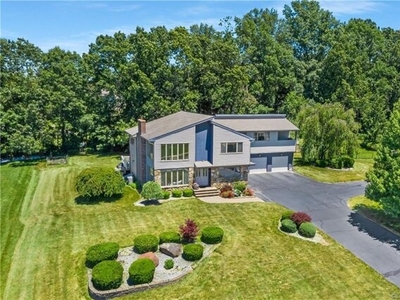 Home For Sale In South Windsor, Connecticut