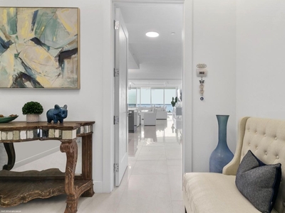 Luxury Flat for sale in Palm Beach Shores, United States
