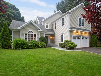 19 Brown House Road, Old Greenwich, CT, 06870 | 5 BR for rent, single-family rentals